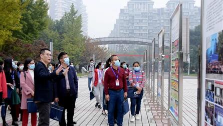 广东省清远市清城区中小学教师能力提升研修班学员到成...