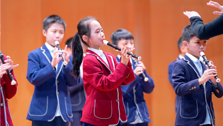 阳光下成长 艺术中绽放 || 成都蓝外学校闪耀双流...