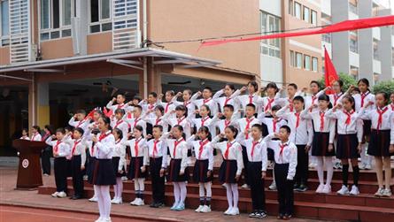 红领巾 爱祖国 || 走进成都冠城实验学校小学少先...
