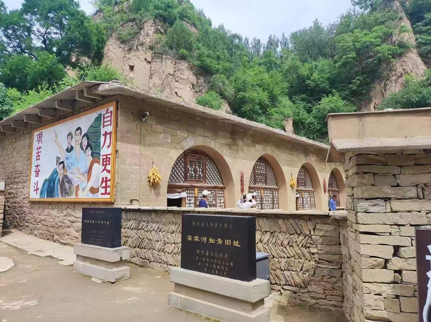 a4b93f0a715fb8ed23f7d2b7cd84e41c